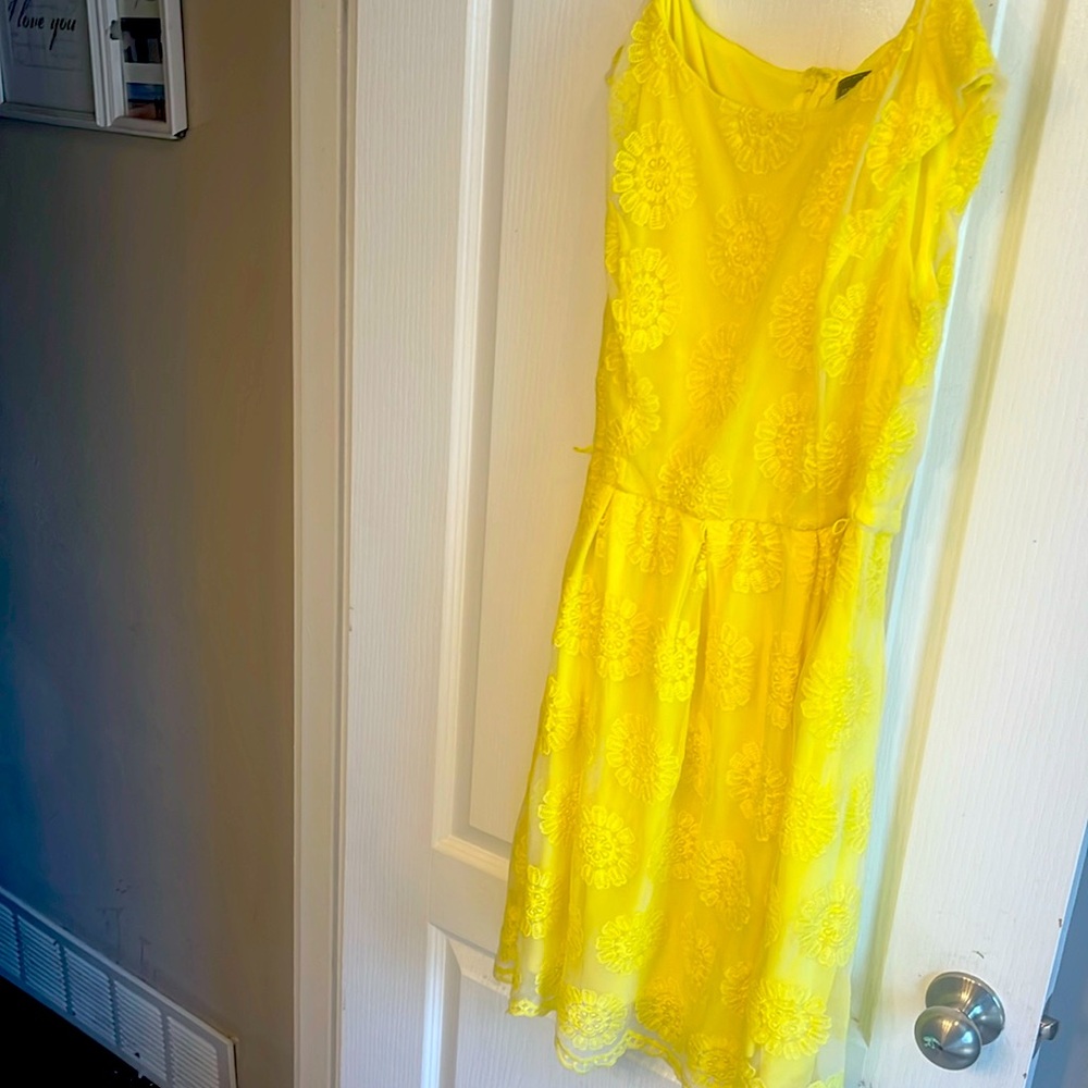 Never worn yellow sleeves dress